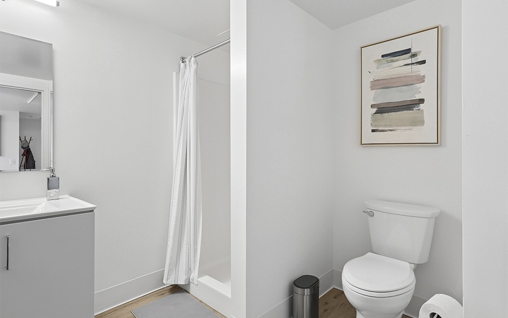 #0704 - 1 bedroom floorplan layout with 1 bathroom and 675 square feet (Modern Bathroom)